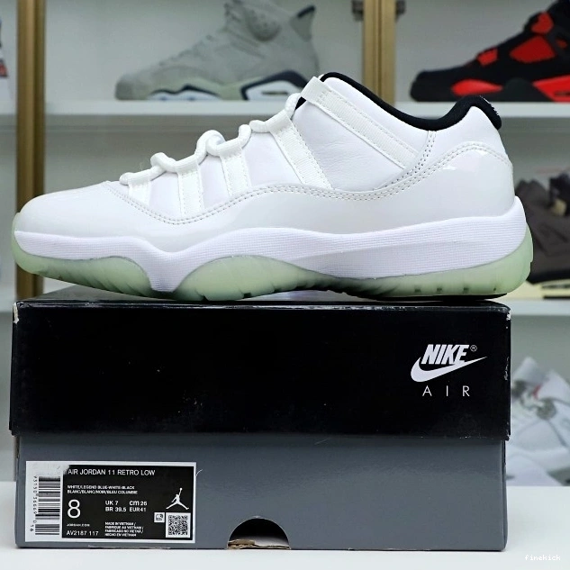 LOW LEGEND BLUE JORDAN 11 RETRO AIR 0831